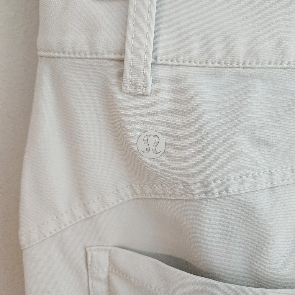 Lululemon City Sleek 5 Pocket Wide-Leg High Rise 7/8 Length Pant White Opal 27 M